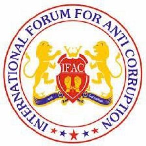 photo_5767366876769406216_m