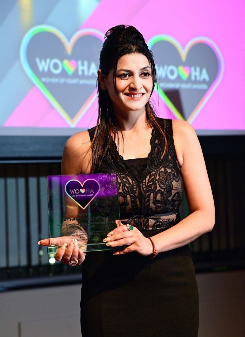 photo_5866373101372162517_y