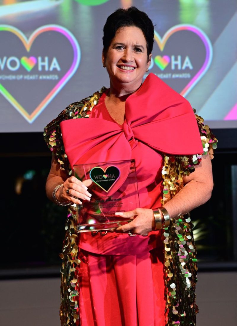 photo_5866373101372162542_y