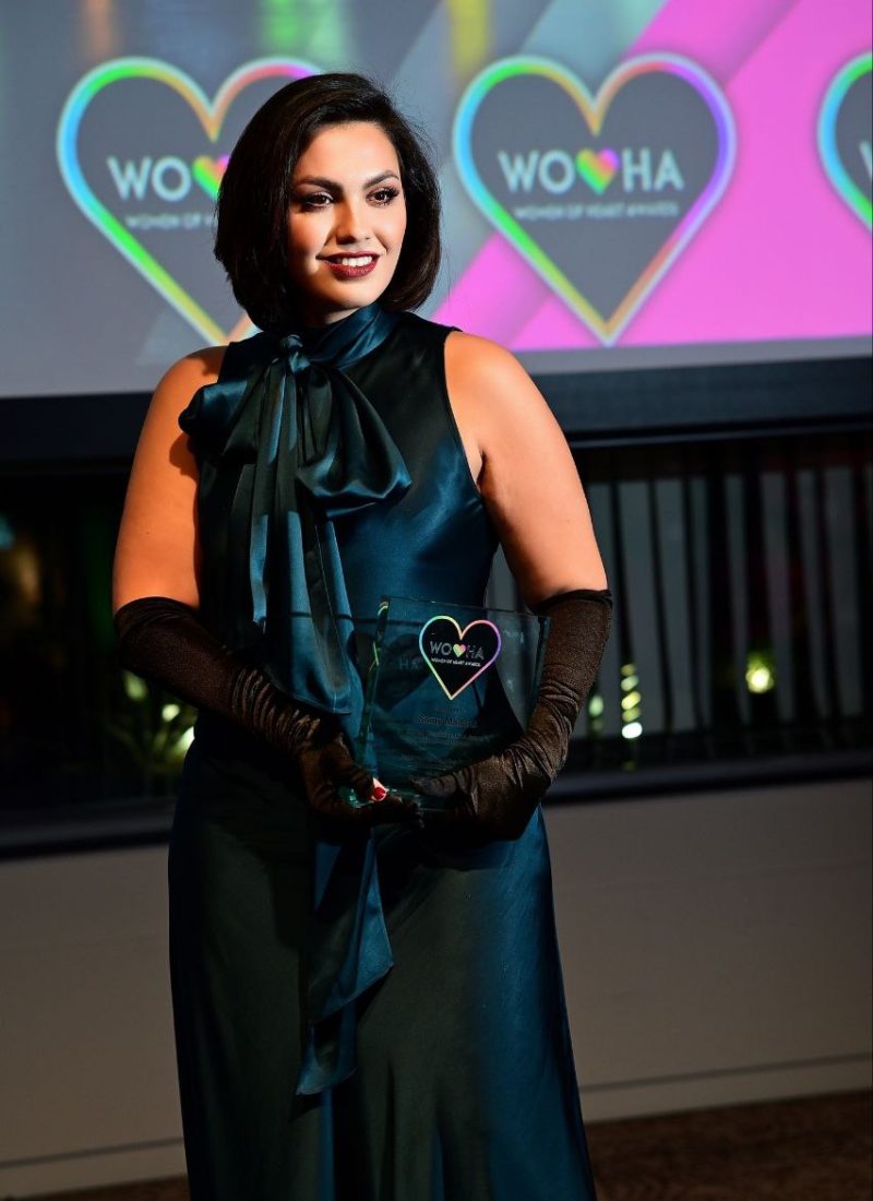 photo_5868624901185850233_y