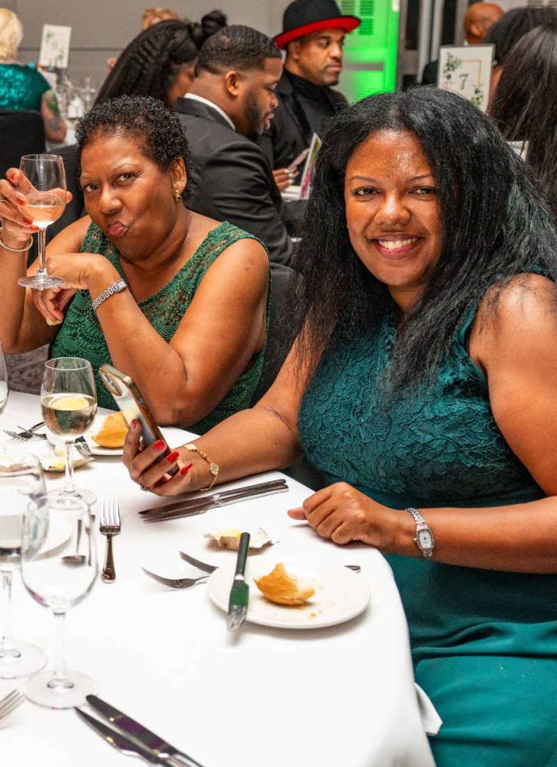 photo_6050873218392245335_y